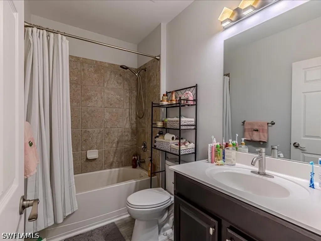 15286 Summit Place Circle Naples FL 34119