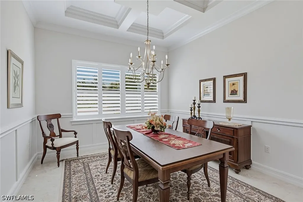 9454 Lagomar Court Naples FL 34114