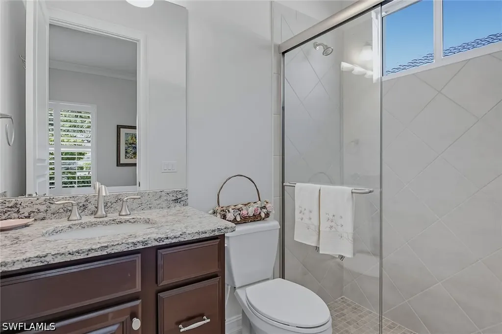 9454 Lagomar Court Naples FL 34114