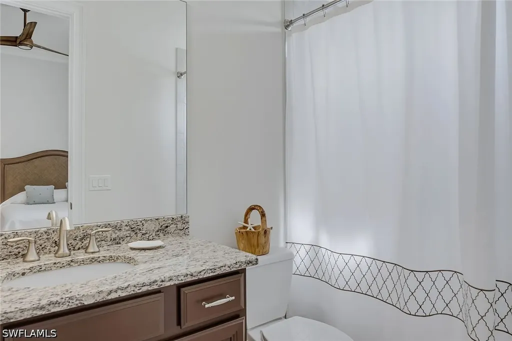 9454 Lagomar Court Naples FL 34114