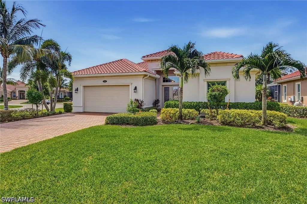 9454 Lagomar Court Naples FL 34114