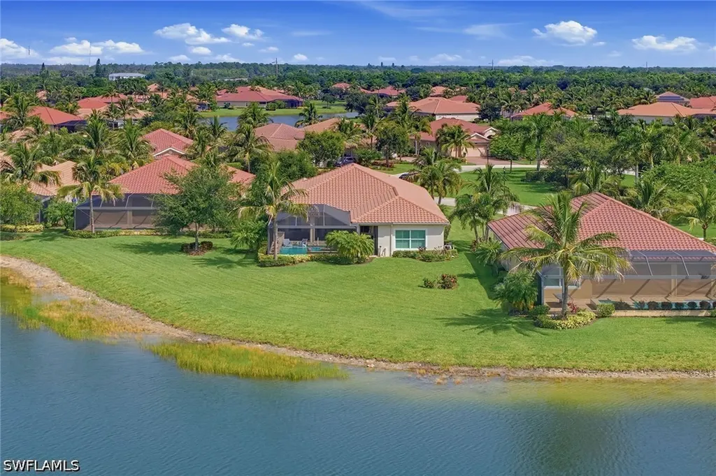 9454 Lagomar Court Naples FL 34114