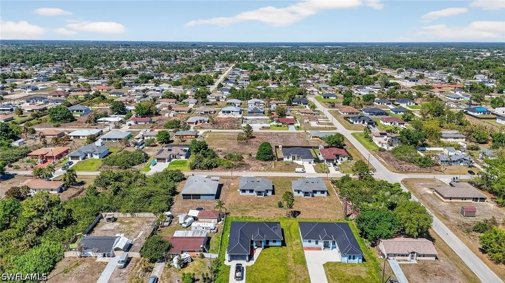 3905 11th Street SW Lehigh Acres FL 33976