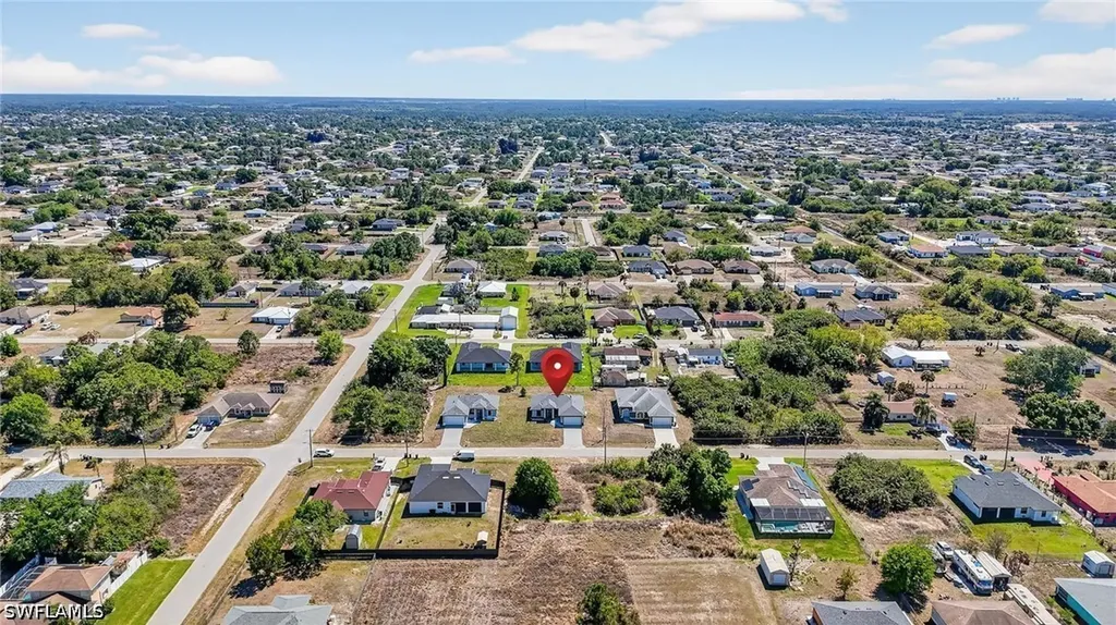 3905 11th Street SW Lehigh Acres FL 33976