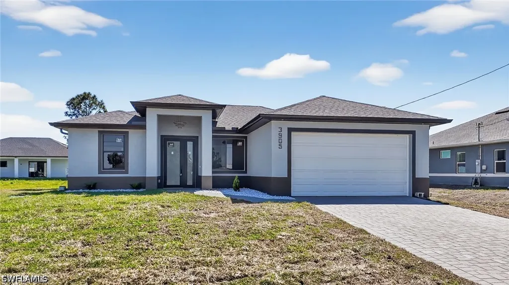 3905 11th Street SW Lehigh Acres FL 33976