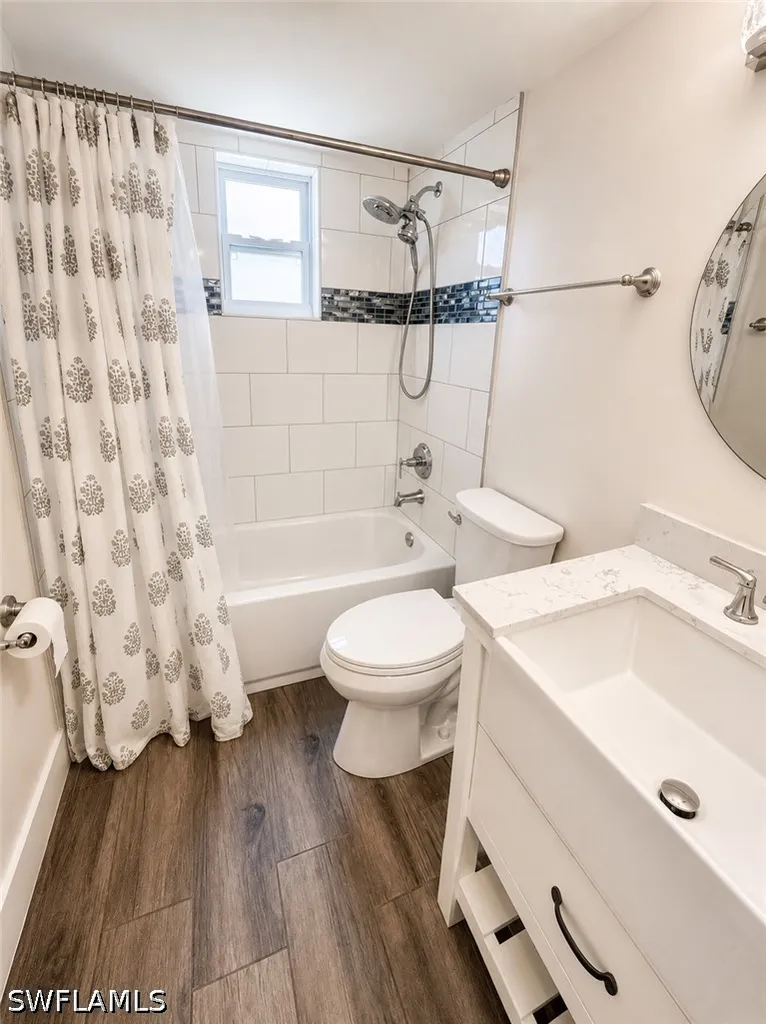 3325 Airport Road N Naples FL 34105