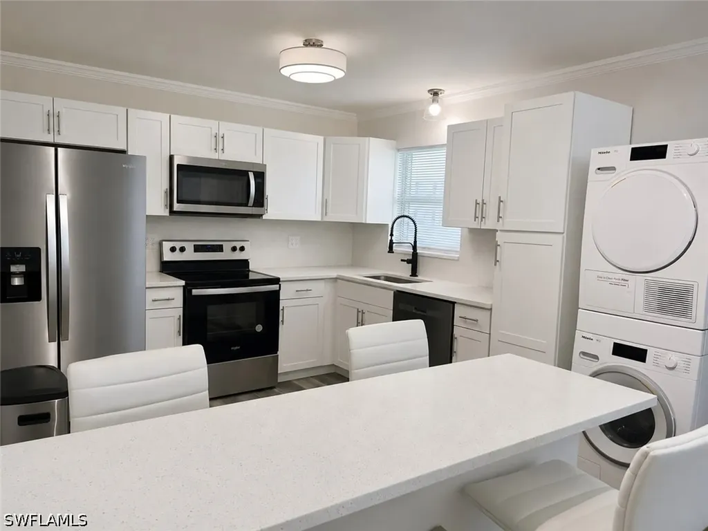 3325 Airport Road N Naples FL 34105