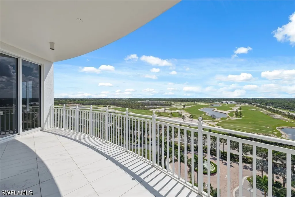 13675 Vanderbilt Drive Naples FL 34110