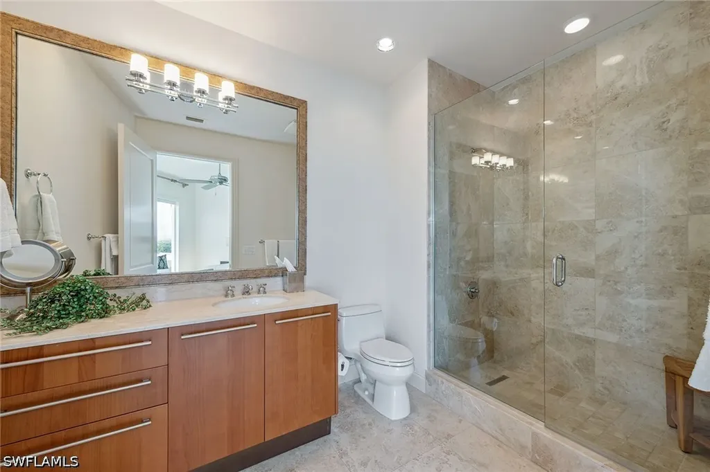 13675 Vanderbilt Drive Naples FL 34110