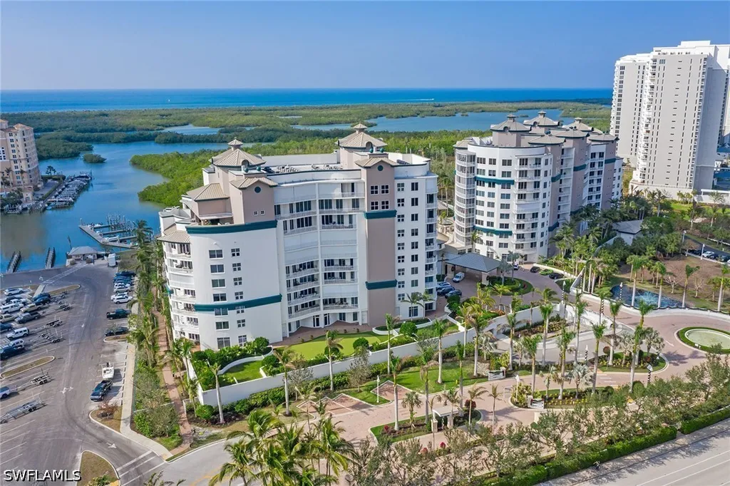 13675 Vanderbilt Drive Naples FL 34110