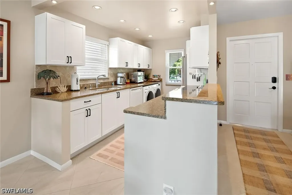 1435 Blue Point Avenue Naples FL 34102