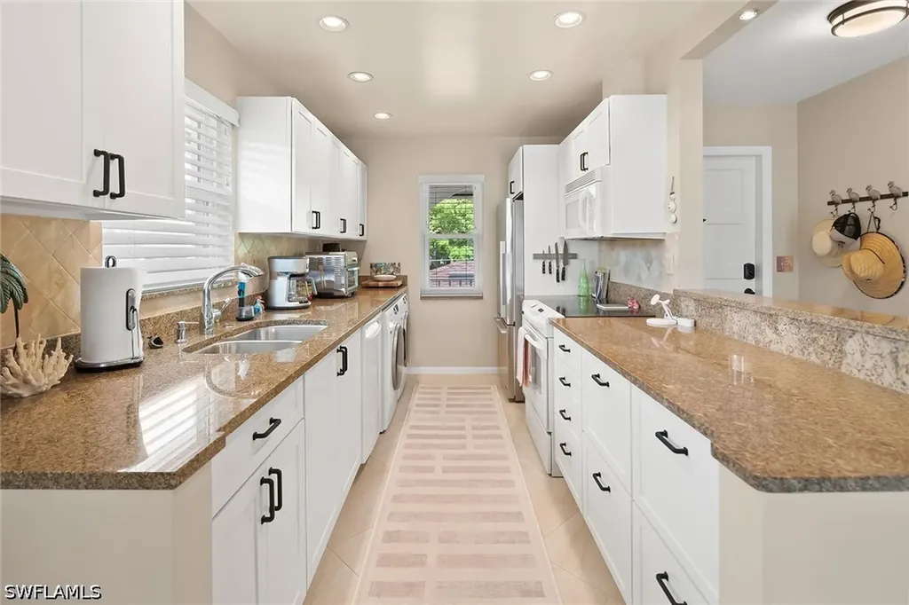 1435 Blue Point Avenue Naples FL 34102
