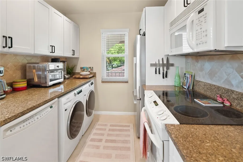 1435 Blue Point Avenue Naples FL 34102