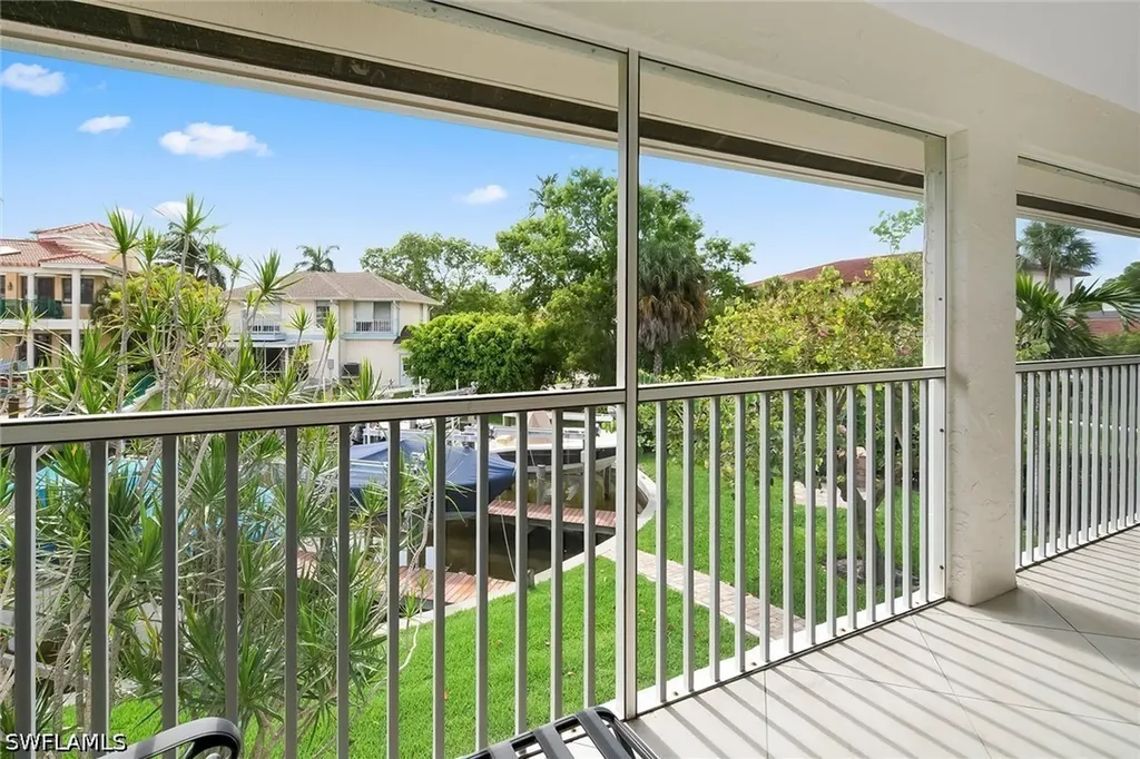 1435 Blue Point Avenue Naples FL 34102