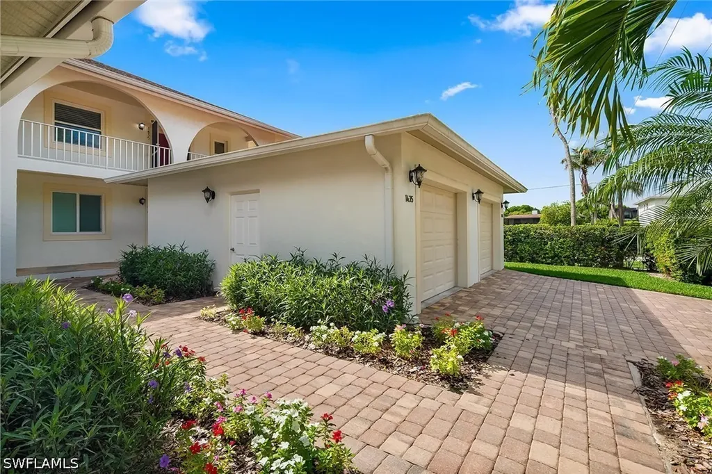1435 Blue Point Avenue Naples FL 34102