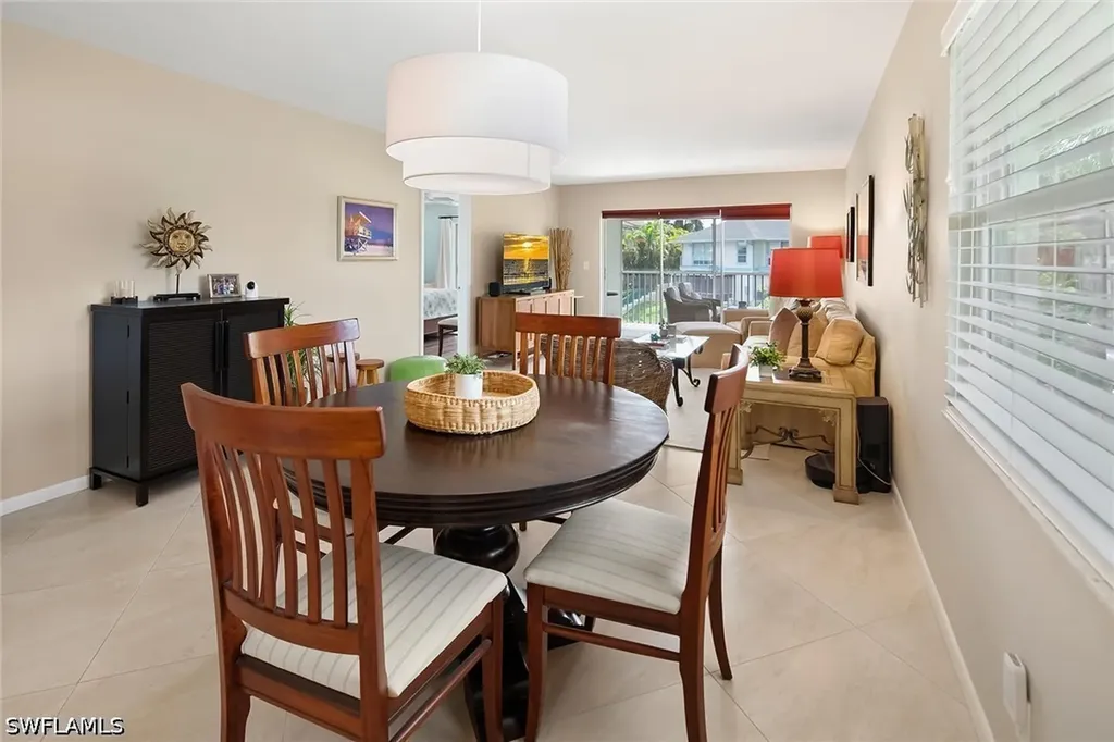1435 Blue Point Avenue Naples FL 34102