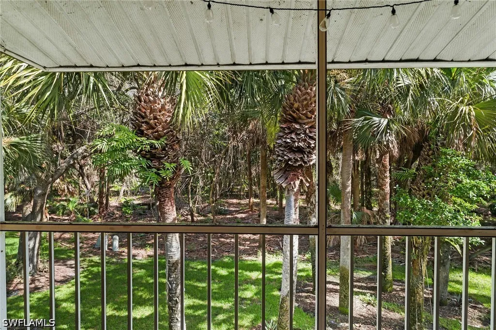 653 Squire Circle Naples FL 34104
