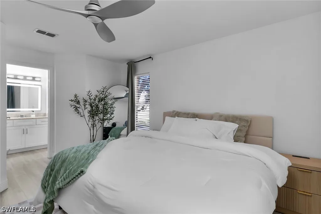 653 Squire Circle Naples FL 34104