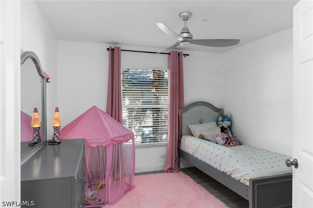 653 Squire Circle Naples FL 34104