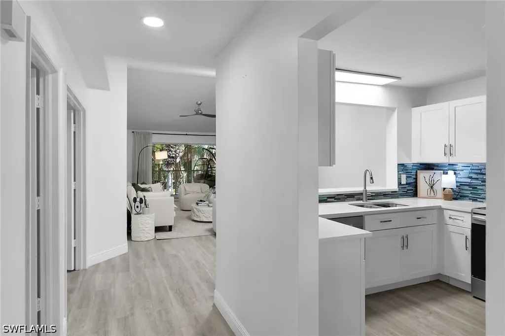 653 Squire Circle Naples FL 34104