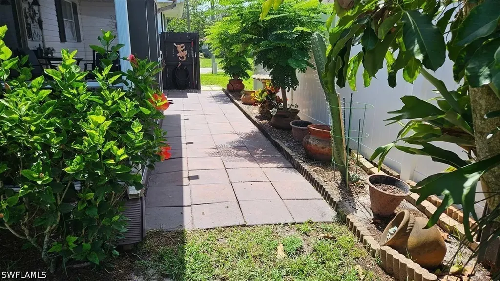 27142 Jackson Avenue Bonita Springs FL 34135