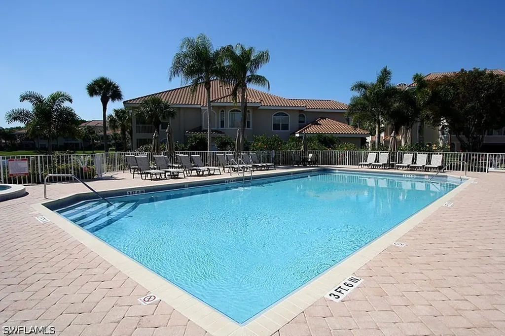 8437 Abbington Circle Naples FL 34108