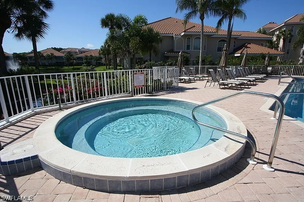 8437 Abbington Circle Naples FL 34108