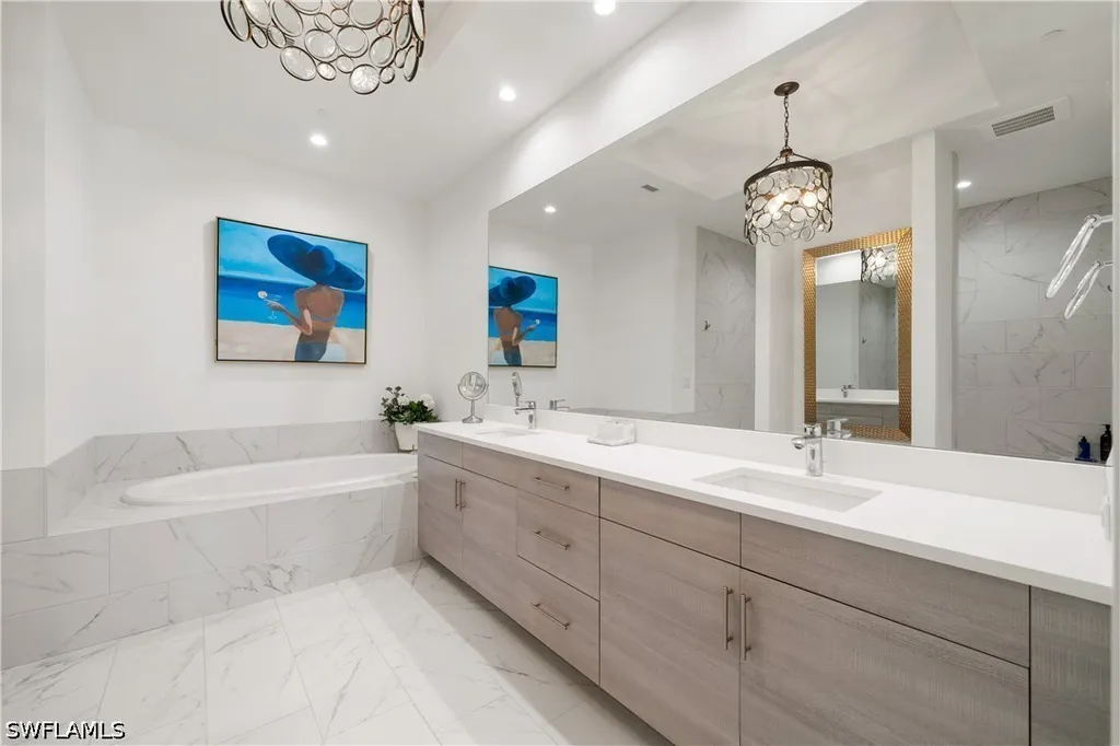 875 6th Avenue S Naples FL 34102
