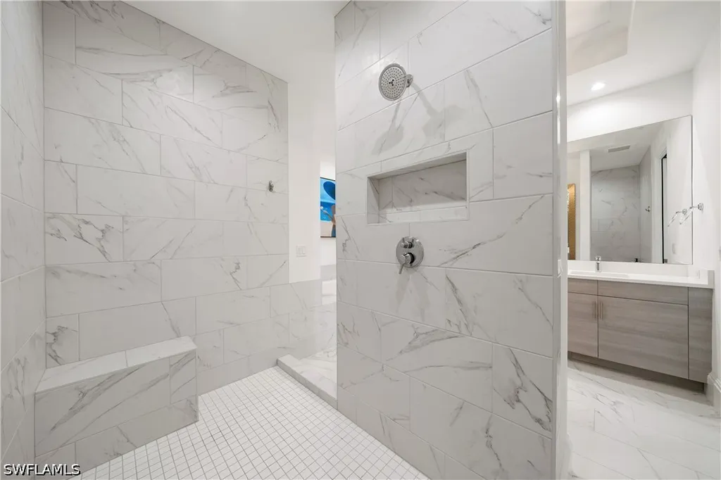 875 6th Avenue S Naples FL 34102