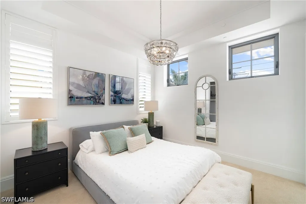 875 6th Avenue S Naples FL 34102