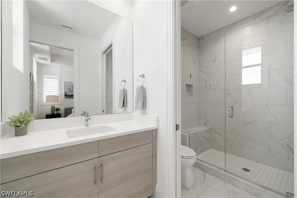 875 6th Avenue S Naples FL 34102