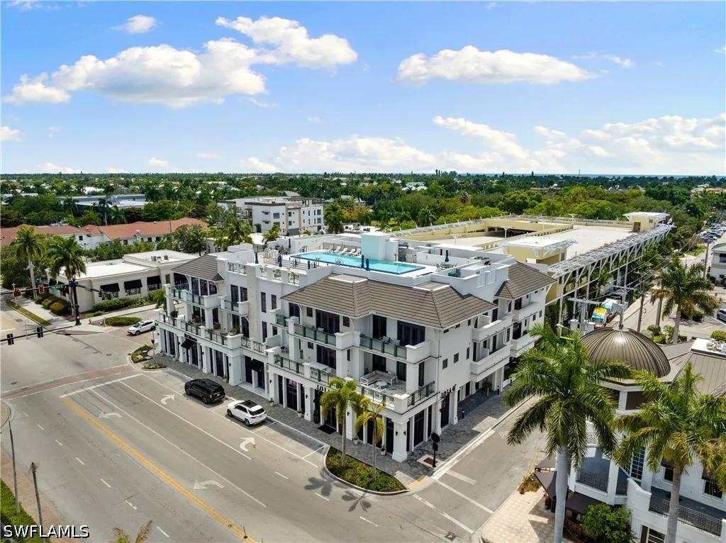 875 6th Avenue S Naples FL 34102
