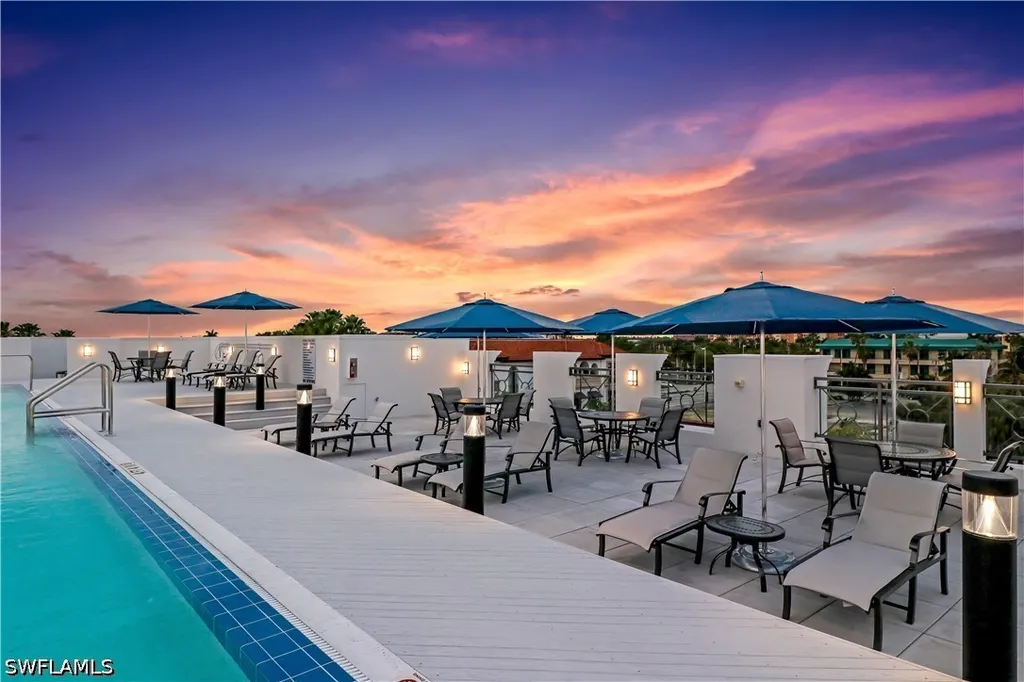 875 6th Avenue S Naples FL 34102