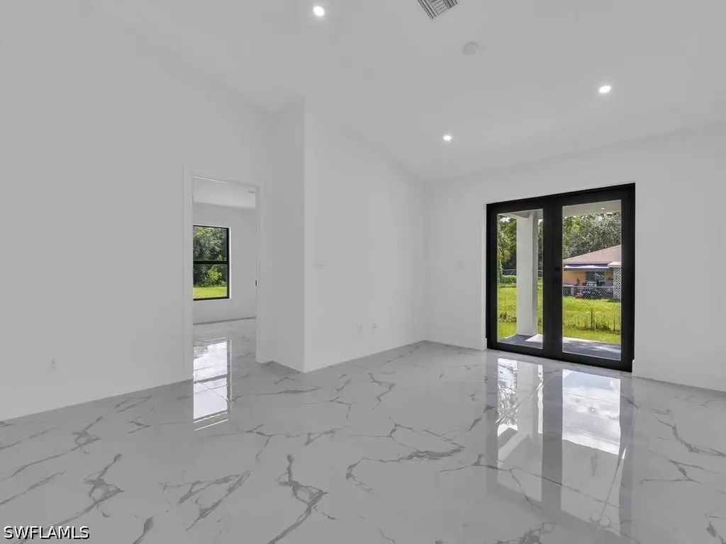 105/107 Meadow Road Lehigh Acres FL 33973