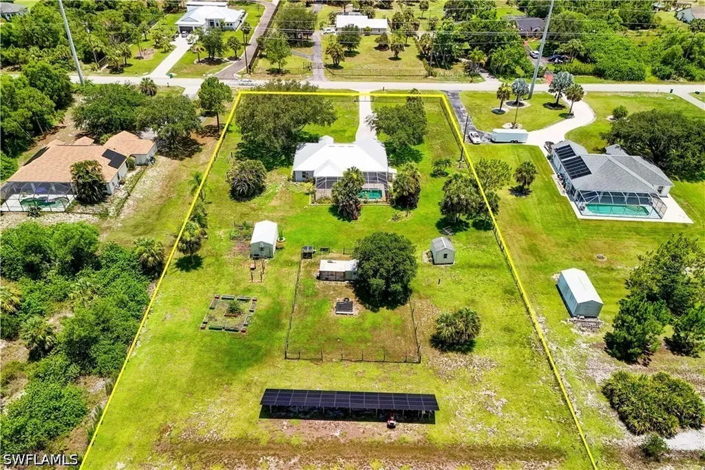 921 47th Avenue NE Naples FL 34120