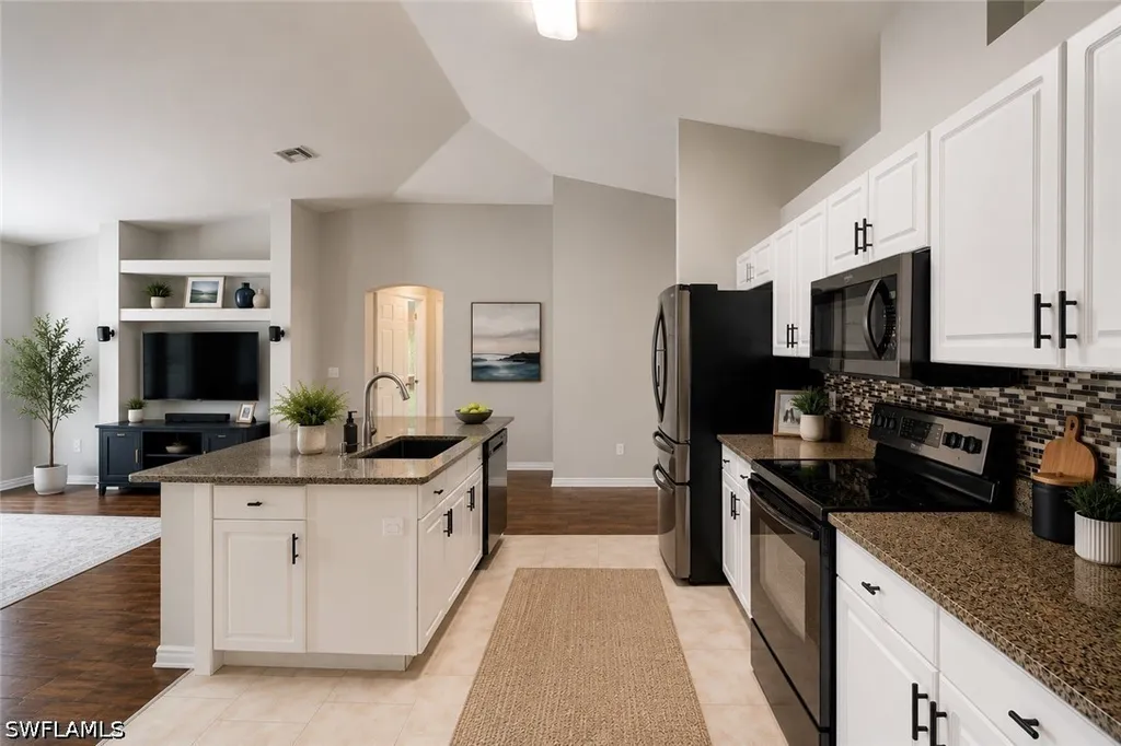 921 47th Avenue NE Naples FL 34120