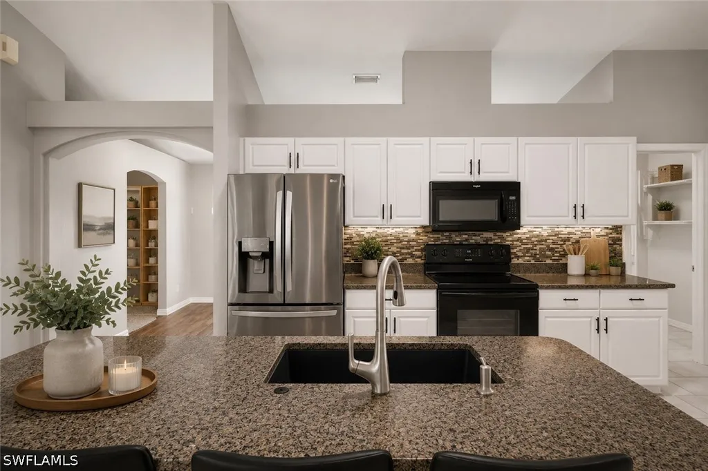 921 47th Avenue NE Naples FL 34120