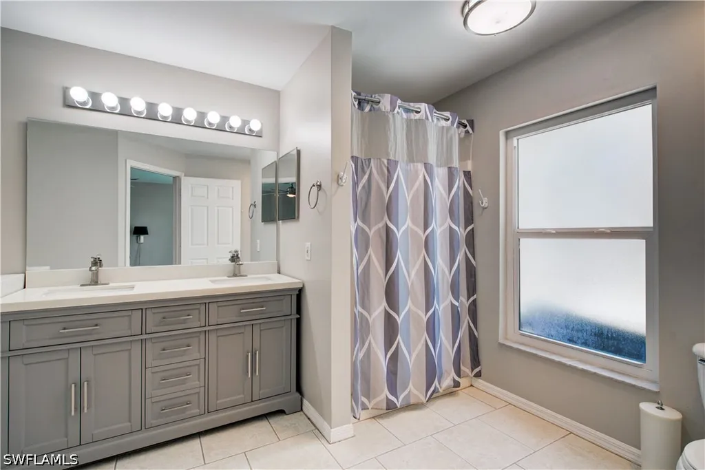 921 47th Avenue NE Naples FL 34120