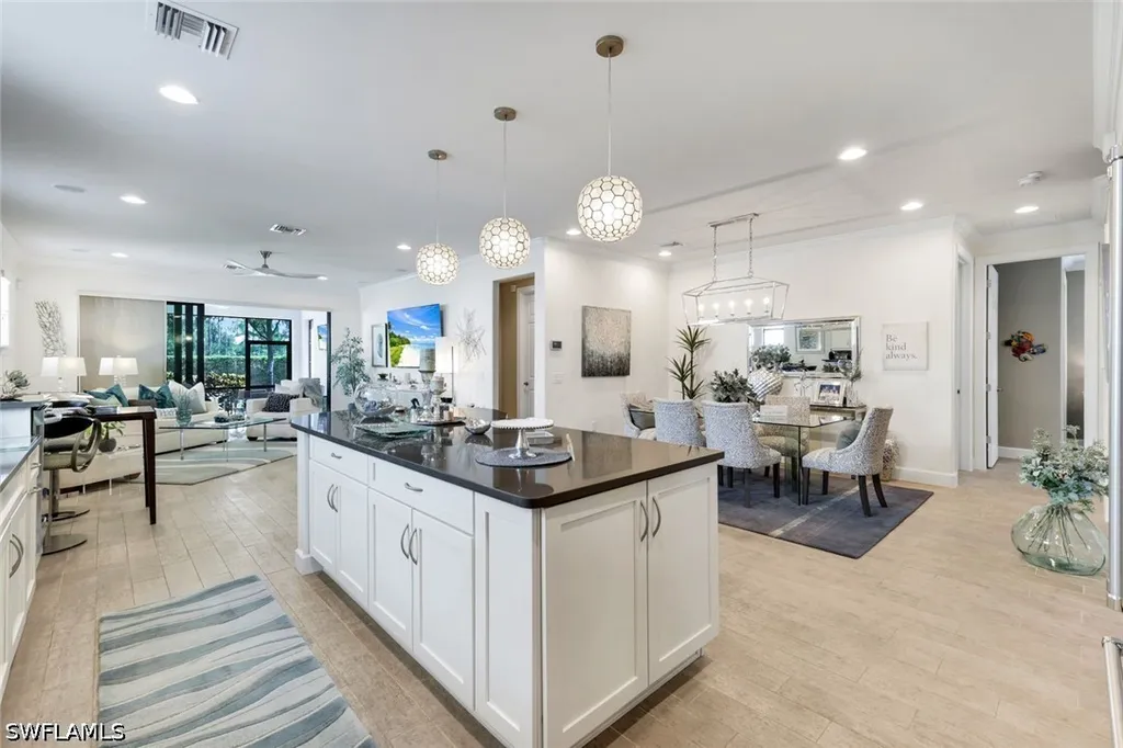 16345 Camden Lakes Circle Naples FL 34110