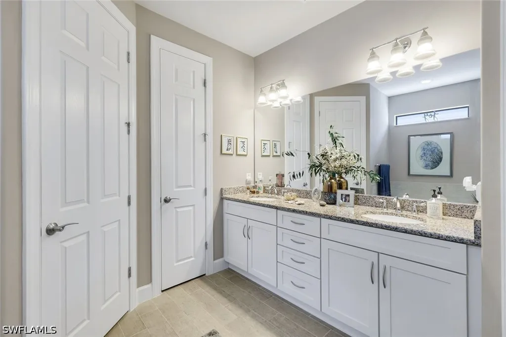 16345 Camden Lakes Circle Naples FL 34110