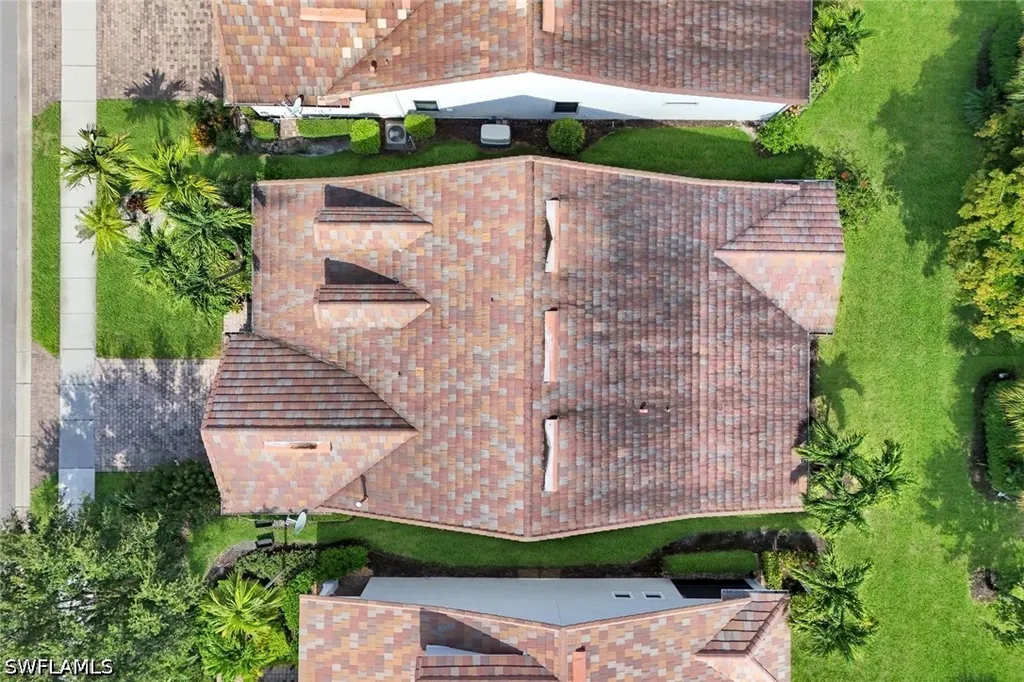 16345 Camden Lakes Circle Naples FL 34110