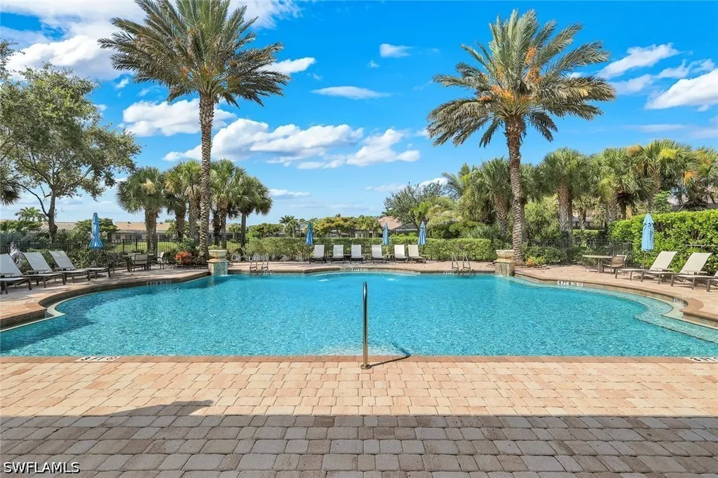 16345 Camden Lakes Circle Naples FL 34110