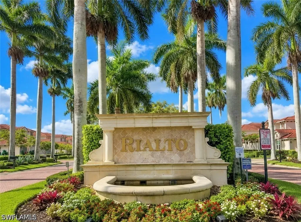 1277 Rialto Way Naples FL 34114