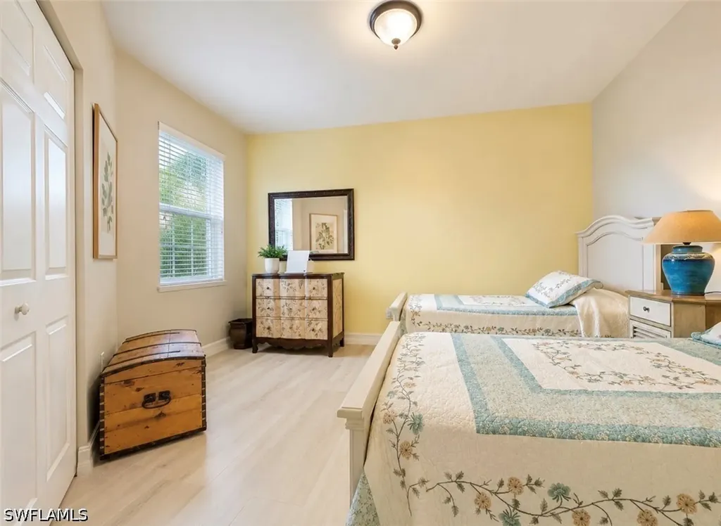 1277 Rialto Way Naples FL 34114