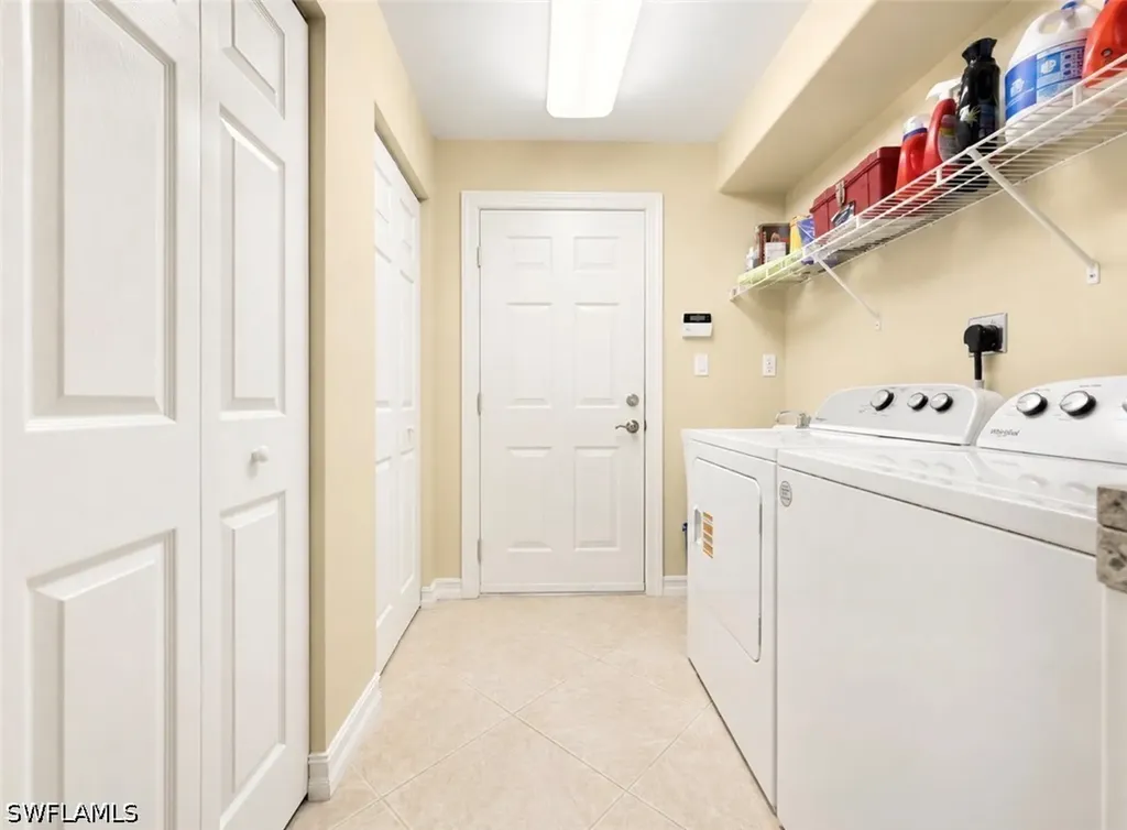 1277 Rialto Way Naples FL 34114