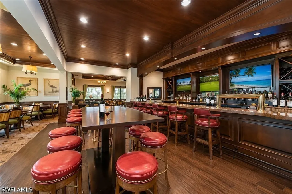 1277 Rialto Way Naples FL 34114