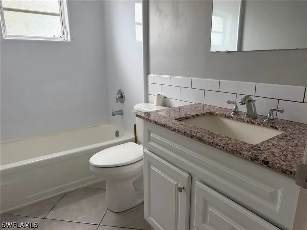 2521 SE 16th Place Cape Coral FL 33904