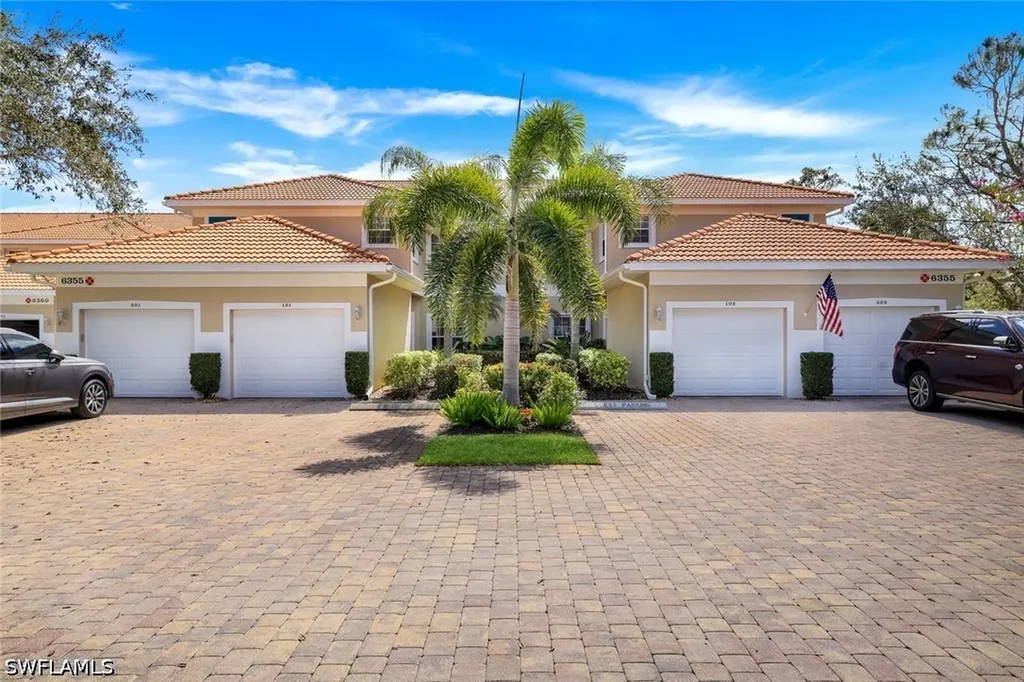 6355 Lexington Court Naples FL 34110