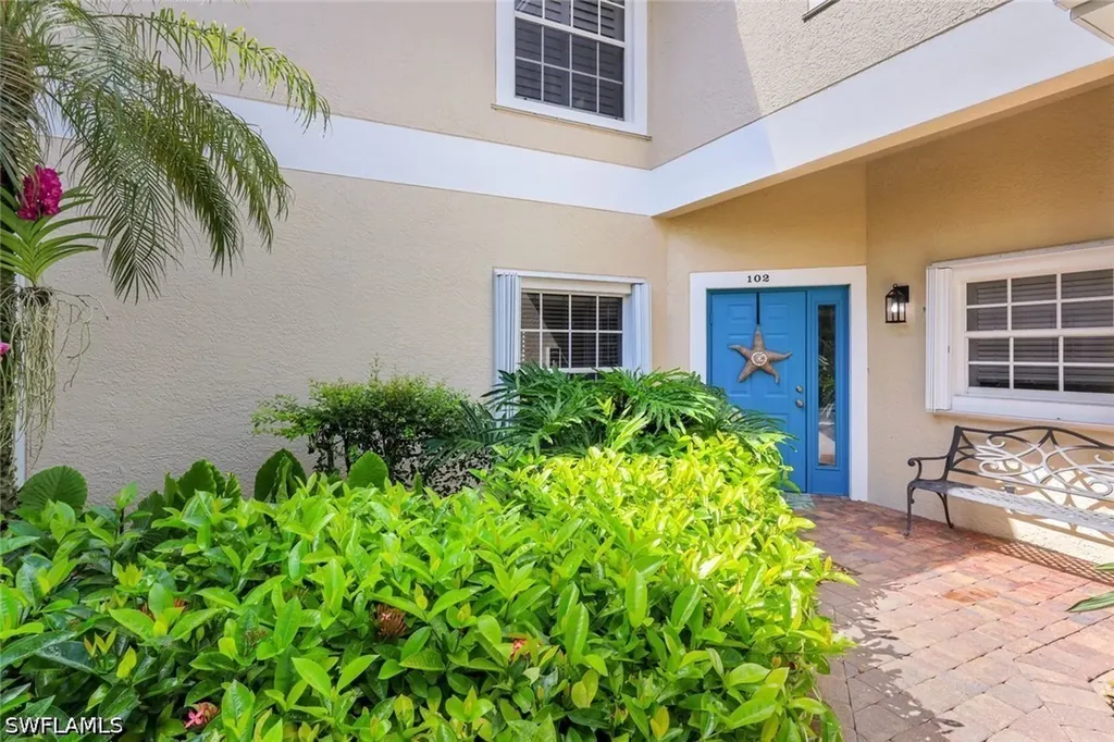 6355 Lexington Court Naples FL 34110