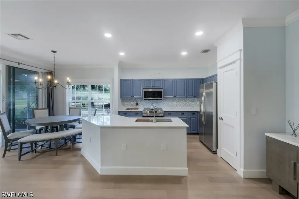 6355 Lexington Court Naples FL 34110